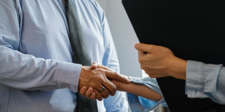 Smart Questions to Ask in a Leadership Interview